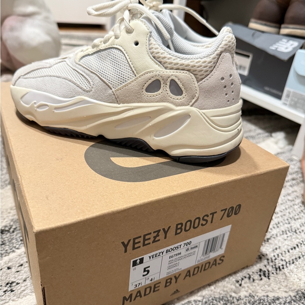 Adidas Yeezy Boost 700 Sneakers - Picture 3 of 3